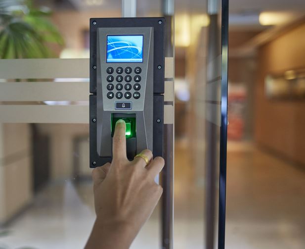 Access Control & Time and Attendance Systems: installation and  configutation